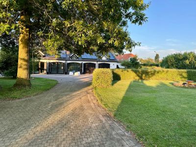 Ruim en gratis parkeren op eigen terrein